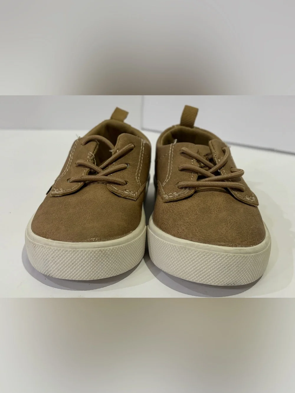 OshKosh B'gosh Putney Oxford Kids Sneakers 5 EUC
